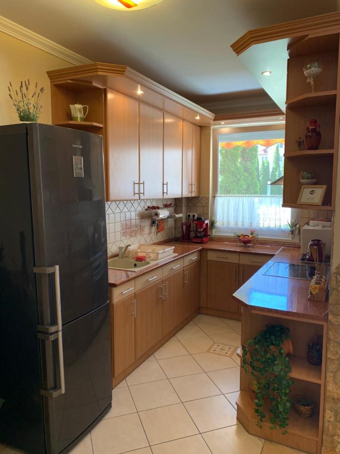 Relax Apartman Hajduszoboszlo Ngoại thất bức ảnh