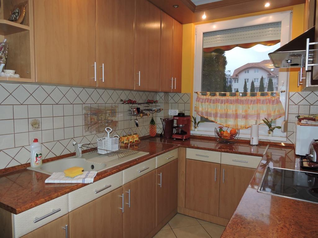 Relax Apartman Hajduszoboszlo Ngoại thất bức ảnh